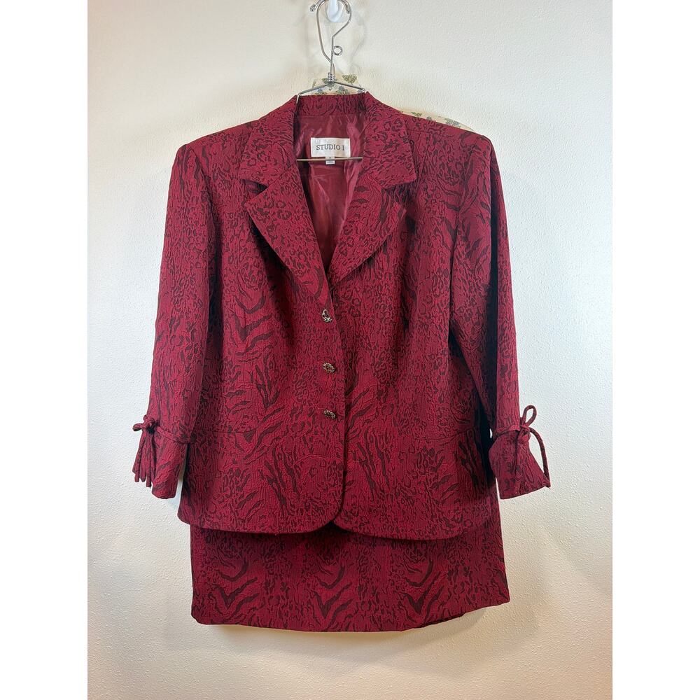 Vintage Studio I red 2 piece suit